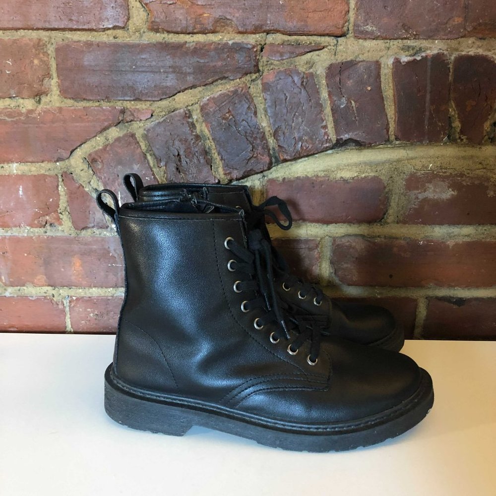 Used Steve Madden Black Combat Boots